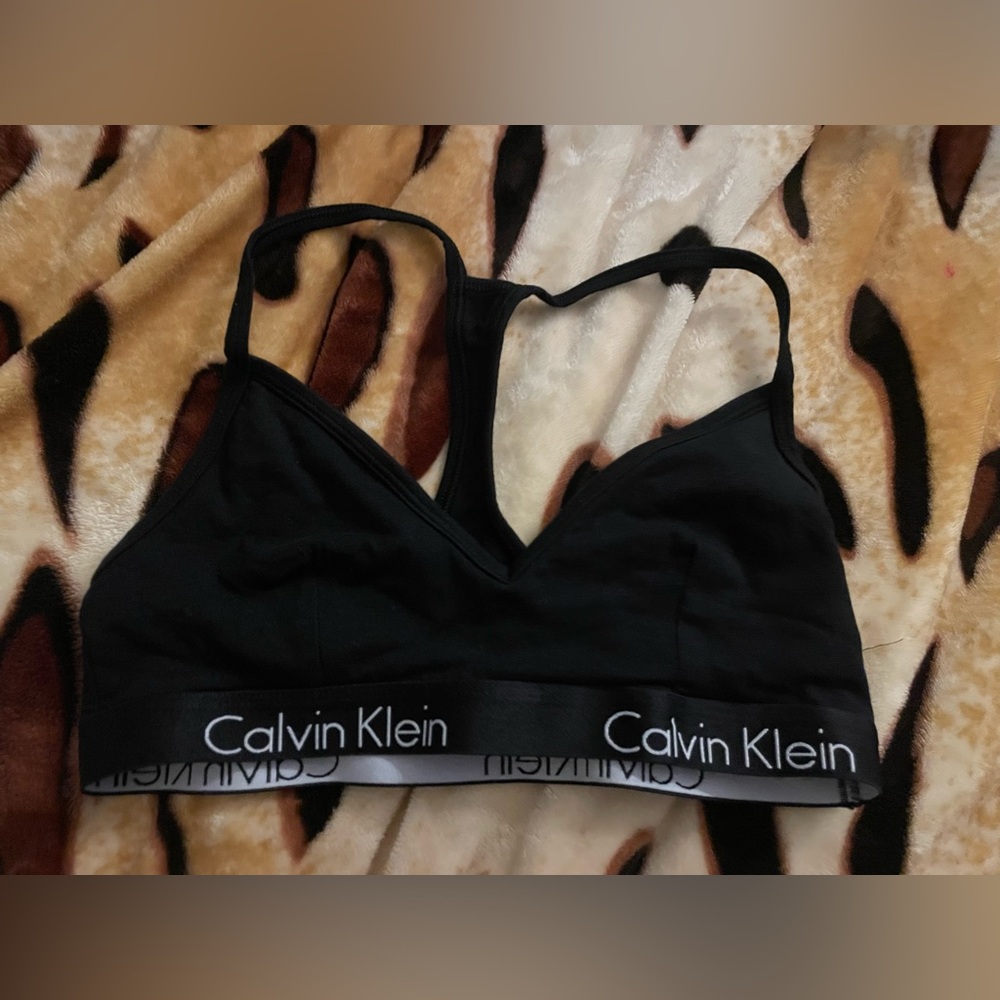 Calvin Klein bra medium like new